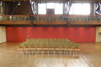 mobile Trennwand mit Durchgangstuer